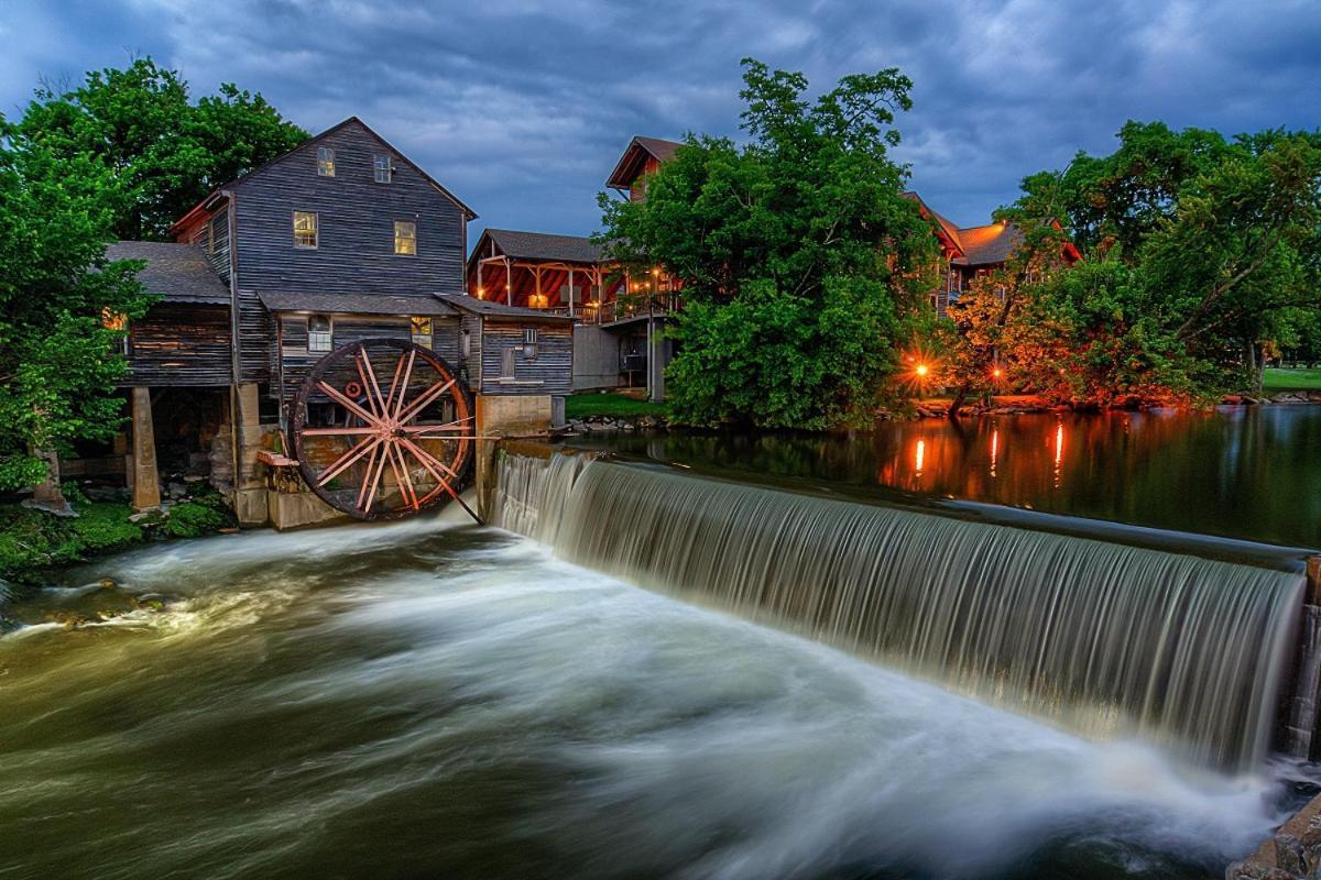Ober Hideaway, Hot Tub, Wifi, 1089 Free Tickets Each Paid Day, Dollywood And More Gatlinburg Luaran gambar