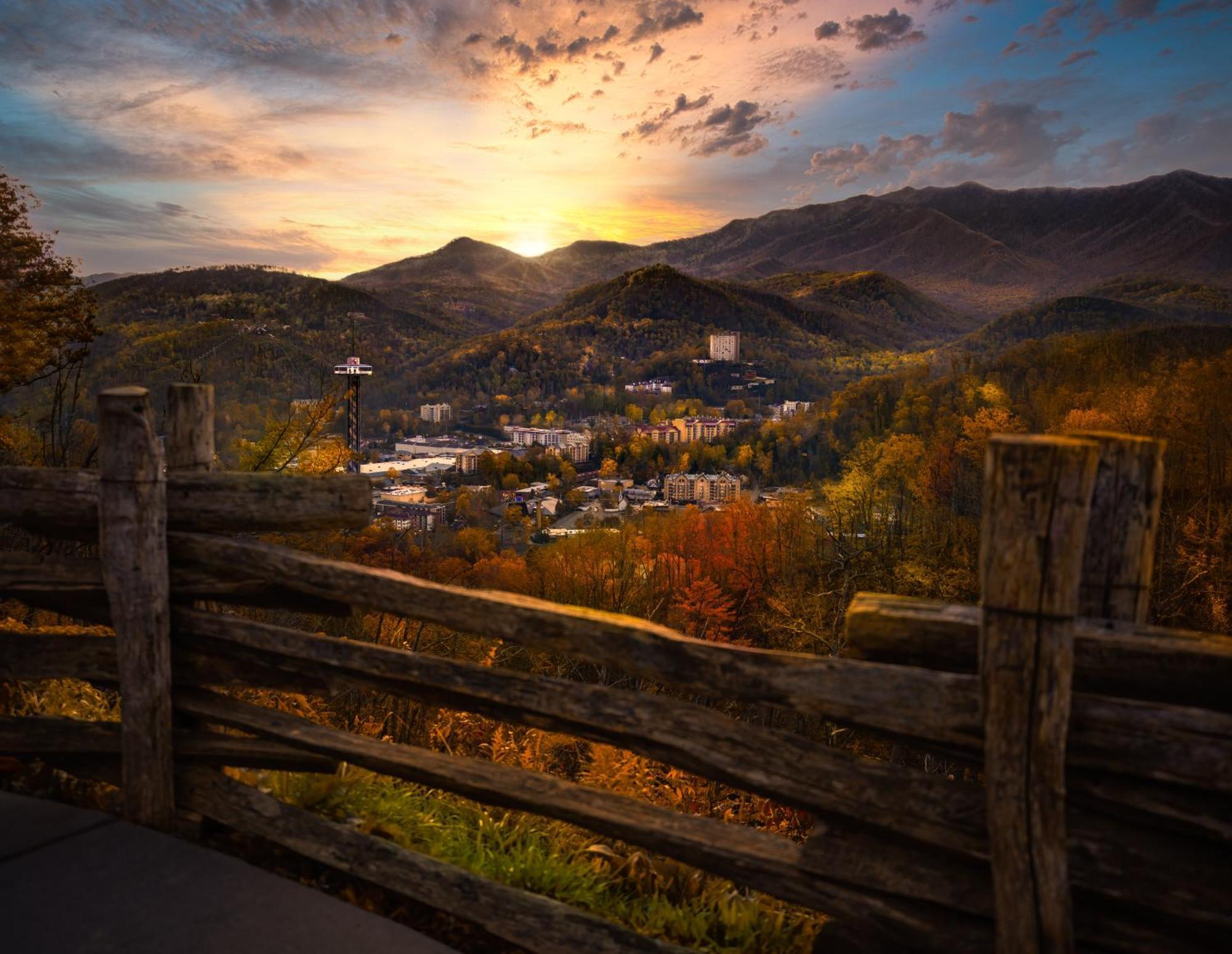 Ober Hideaway, Hot Tub, Wifi, 1089 Free Tickets Each Paid Day, Dollywood And More Gatlinburg Luaran gambar