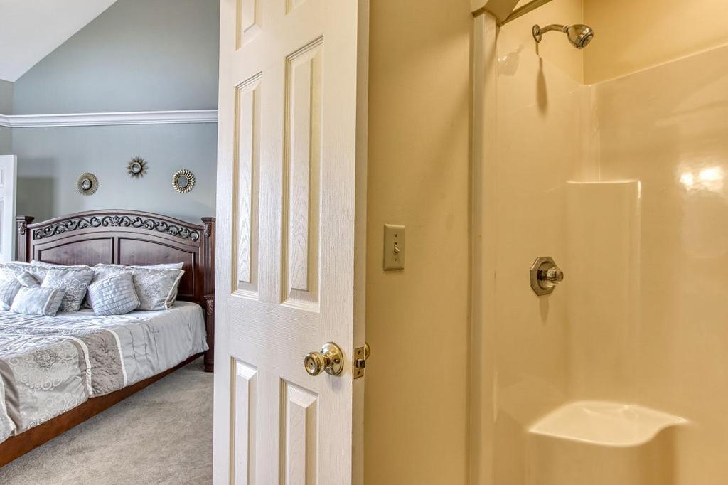 Ober Hideaway, Hot Tub, Wifi, 1089 Free Tickets Each Paid Day, Dollywood And More Gatlinburg Luaran gambar