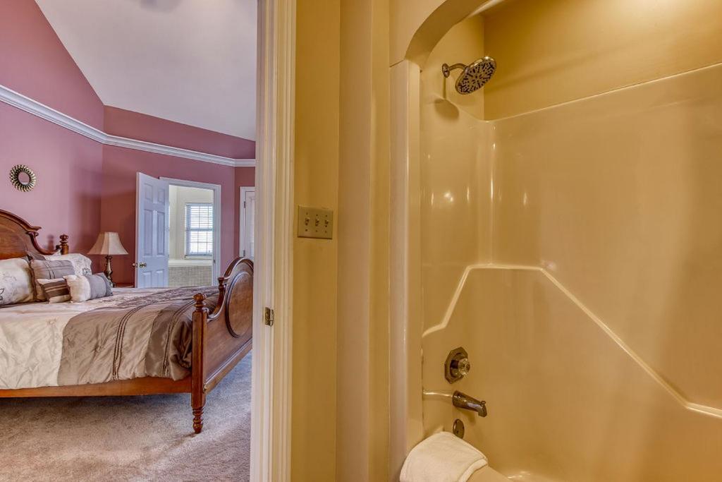 Ober Hideaway, Hot Tub, Wifi, 1089 Free Tickets Each Paid Day, Dollywood And More Gatlinburg Luaran gambar